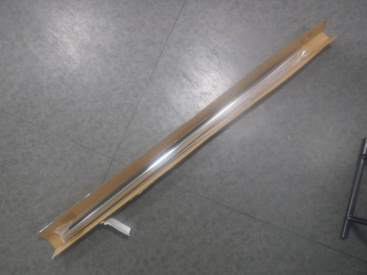 三菱GNOWアウトランダーPHEV新品フロント左ドア ベルトラインモール5727A551メッキモール水切りモール即決即日発送可能!!拍卖