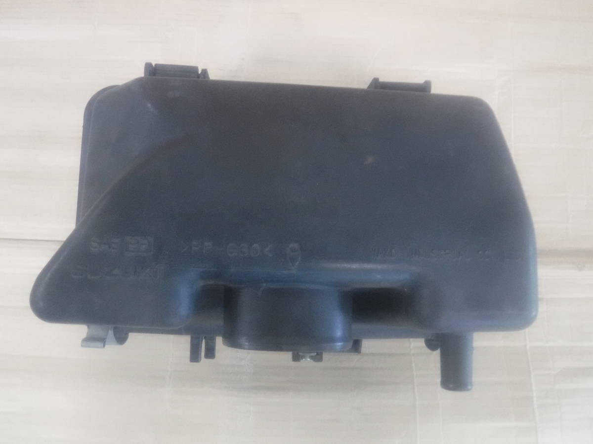 エブリーDA62Vエアクリーナー純正ボックス エアークリーナー エアクリ エアフィルター エアー エブリイ エブリィ ワゴン エブリイワゴン拍卖