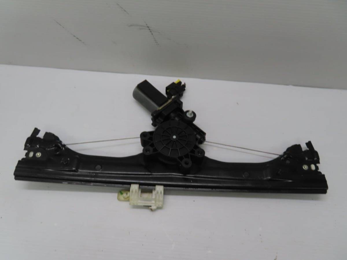 動作確認済 I【C1204】H23年 ABA-31212 フィアット500【ビコローレ 右ハンドル】フロントレギュレーターモーター左【6.9万キロ】拍卖