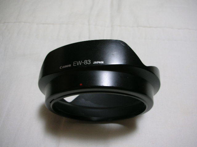 ◆中古品 CANON キヤノン レンズ フード EW-83◆拍卖