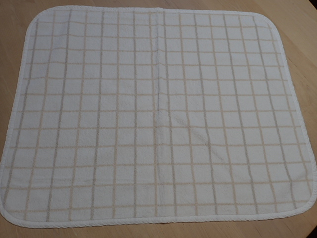 【美品】バギーケット ひざ掛け おくるみ オーガニックコットン 86㎝×70㎝ オフホワイト チェック柄 日本製拍卖