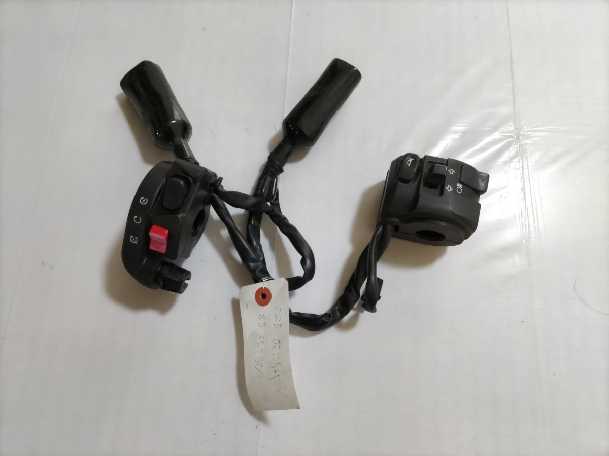 横浜発/Z125PRO/ BR125H /純正 /ハンドルスイッチ/ 左右/ スロットルホルダー/ アクセル / Z125プロ/カワサキ/KAWASAKI/ スイッチボックス拍卖