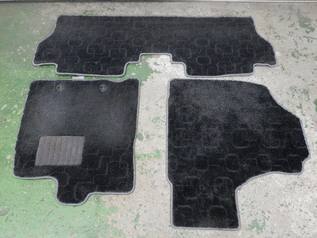 0△A】 タンク M900A / フロアマット 3点セット / M910A ルーミー 純正 FA10【送料記載】【870110】拍卖