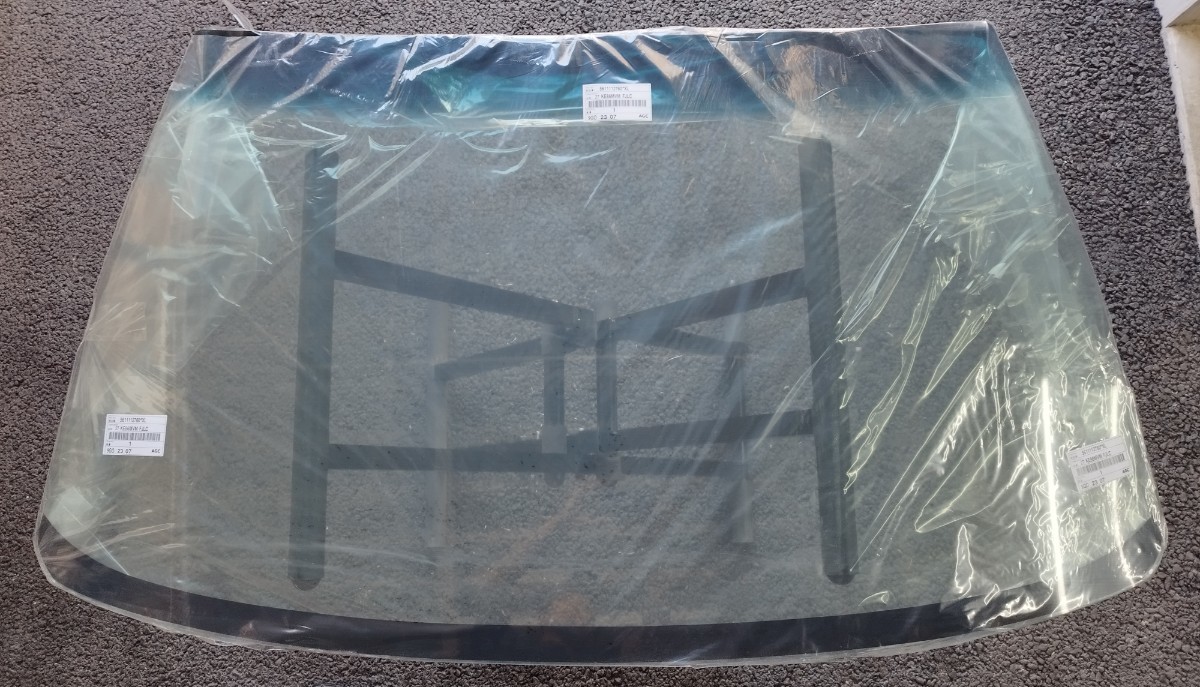 在庫有 AE86 85 カローラレビン トレノ 断熱ガラス クールベール 新品 特注品 フロントガラス交換 工賃必要部品込 圏央鶴ヶ島インター付近 拍卖