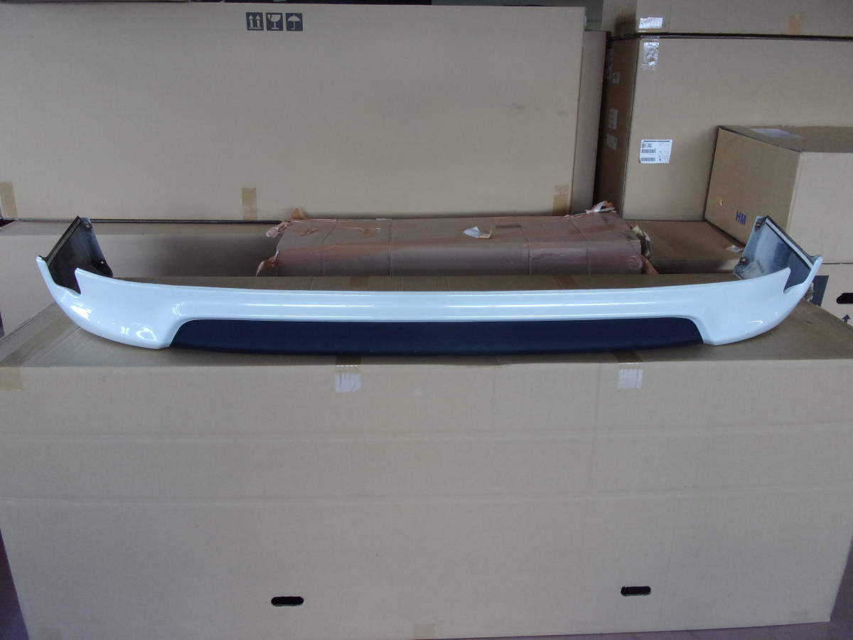 ♪L0307 モデリスタ リアスカート D2641-34210 パールホワイト070 プリウスα 中古品♪拍卖