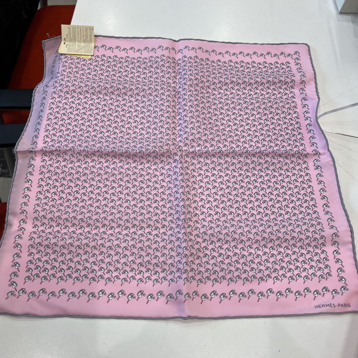 B3635 未使用 エルメス スカーフ カレ40拍卖