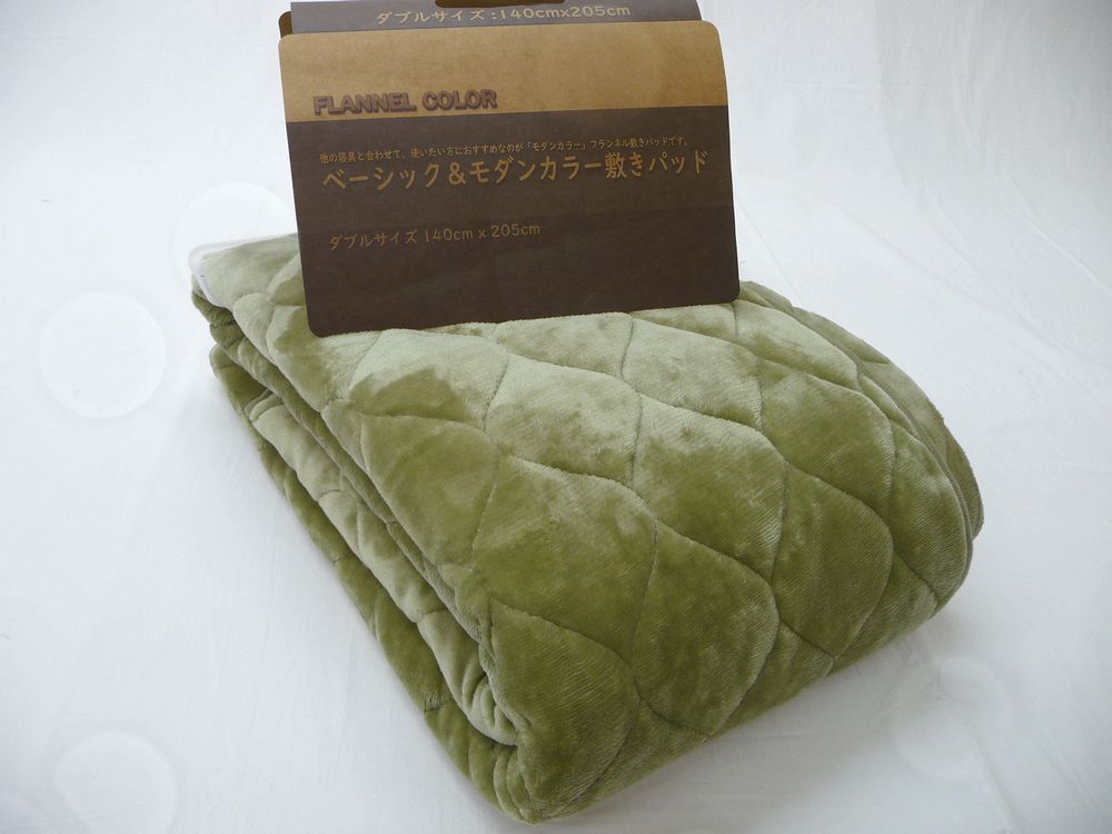 送料無料 お買得 新品 ふわふわマイクロファイバー 敷きパッドシーツ ダブル 140×205㎝ 敷パッド 無地 グリーン ムジ 四隅ゴム付 激安拍卖