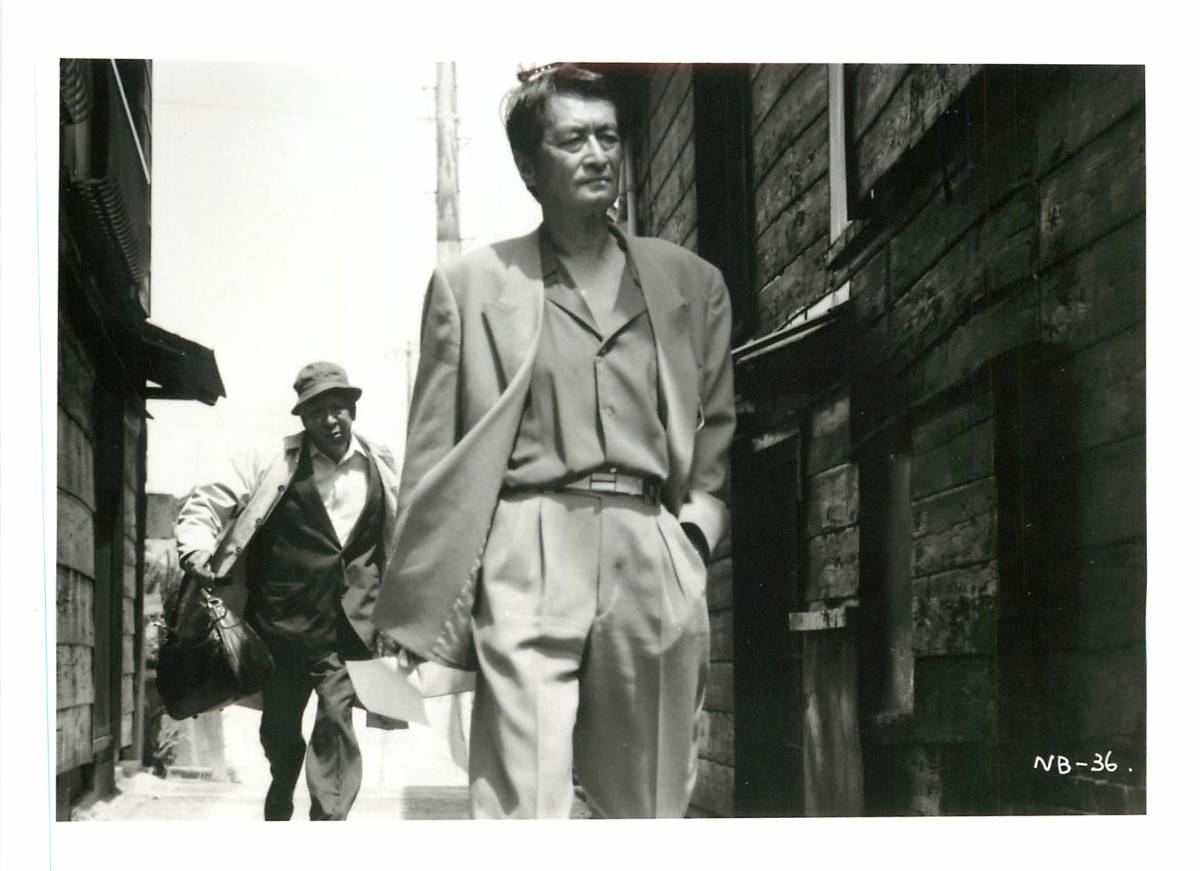 p37782『泣きぼくろ』スチル 工藤栄一 安部譲二 山崎努 木村一八 大滝秀治 石田えり拍卖