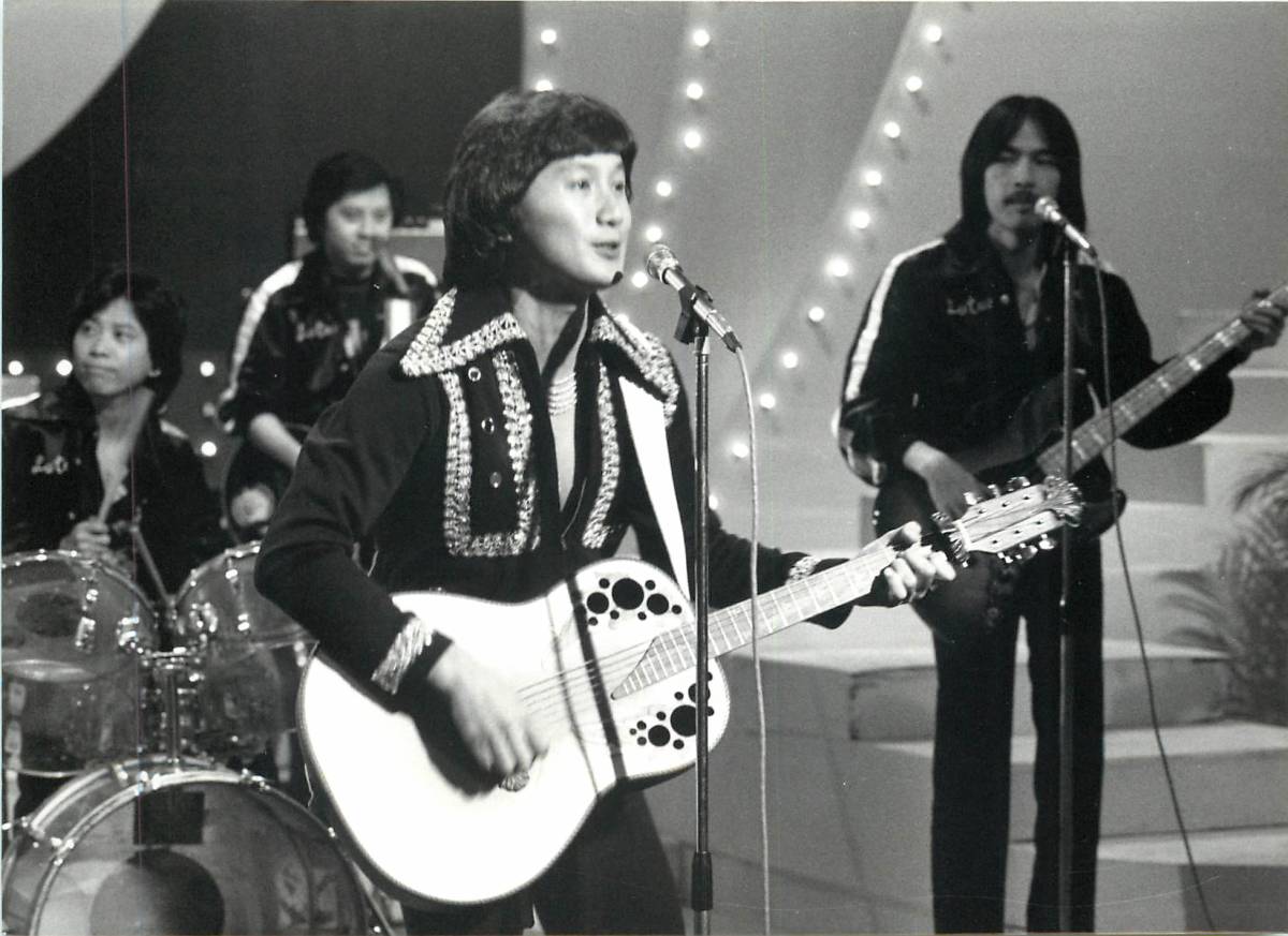 p37881『サミュエル・ホイ許冠傑Samuel Hui』スナップ 蓮花楽隊 マイケルホイ許冠文MichaelHui拍卖