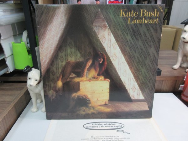 mK6|【 LP / 1988fame/EMI UK MAT: YAX5548-11-1 / YAX5549-7-1-1 / 両面PENHOUSE刻印 / g/f 】Kate Bush「Lionheart」拍卖