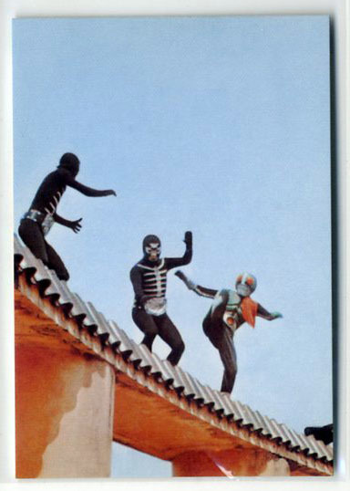 ◆防水対策 厚紙補強 カルビー 仮面ライダーチップスカード(1999 復刻版) 143番 それ、ライダーを捕まえろ トレカ 即決拍卖