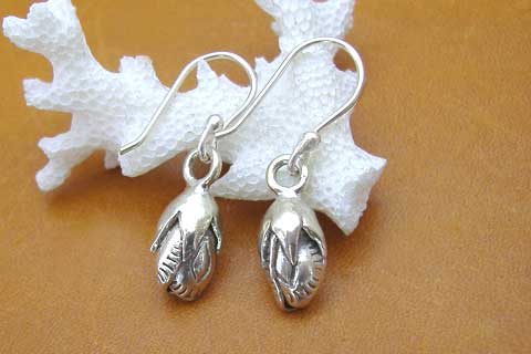 ◆カレン族シルバービーズ 花ピアス74◆フラワー・つぼみ拍卖