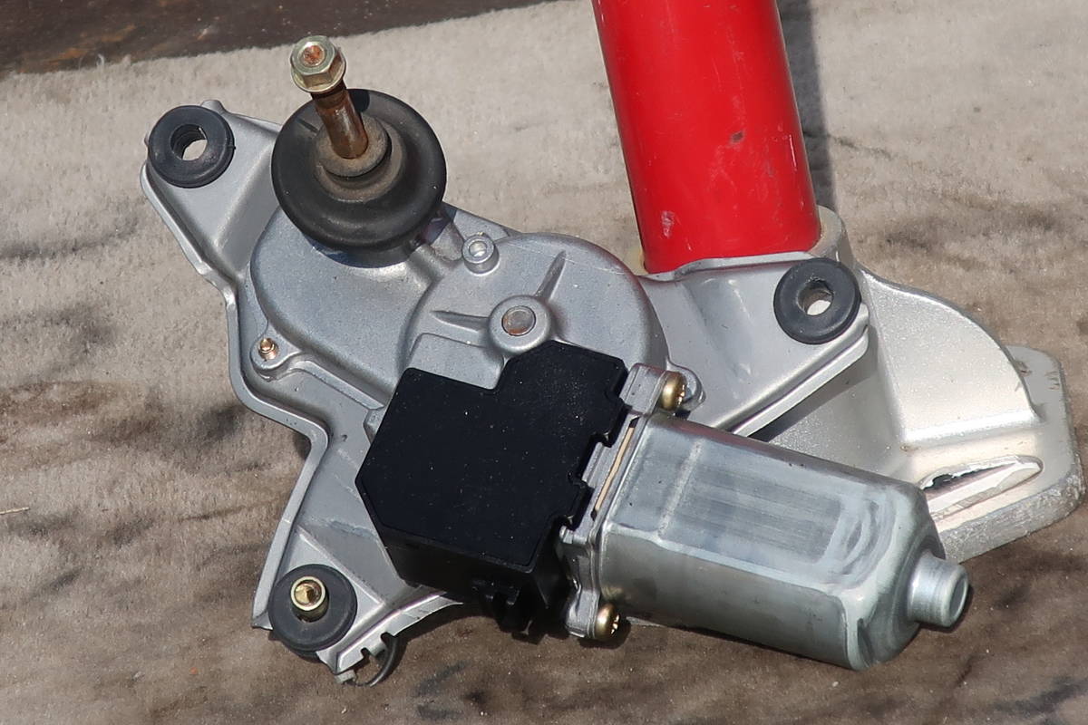 H15? ANH10W 10系 アルファード 前期 純正 リアゲート バックドア リア ワイパーモーター 85130-58010拍卖