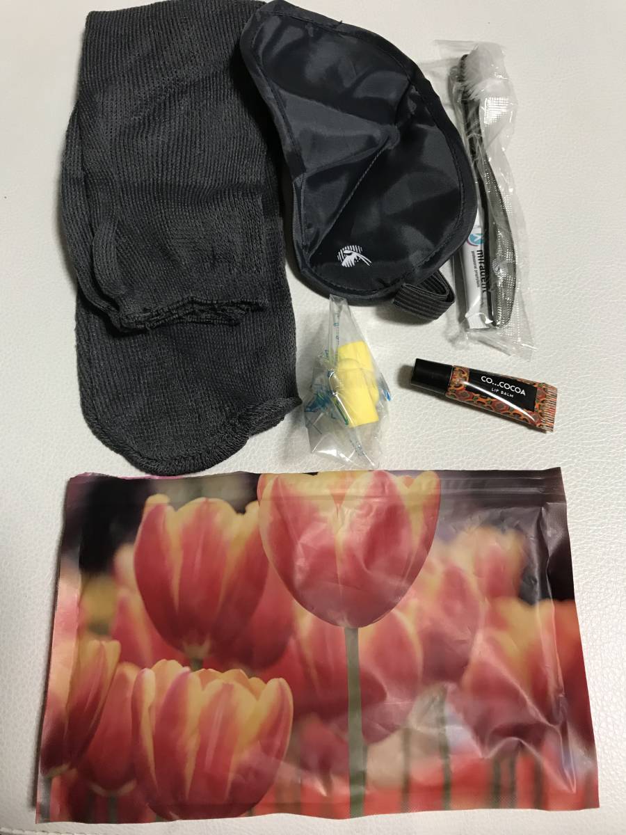 【Qutar Airline】カタール航空のアメニティー エコノミー 新品未使用拍卖