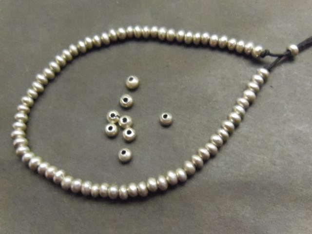 シルバー925 無垢ビーズブレスレット!①拍卖