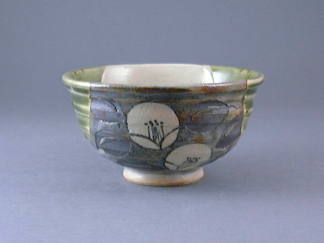 美濃焼! 玉山 ☆織部椿紋ご飯茶碗 R51☆ 新品 丼 飯碗 ギフト拍卖