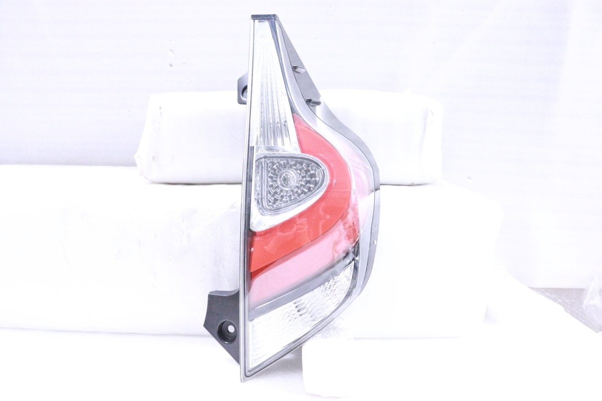 2X-1338★【値下】美品 後期 LED NHP10 アクア★右テールライト STANLEY 52-309 打刻:X 純正★トヨタ (YM)拍卖