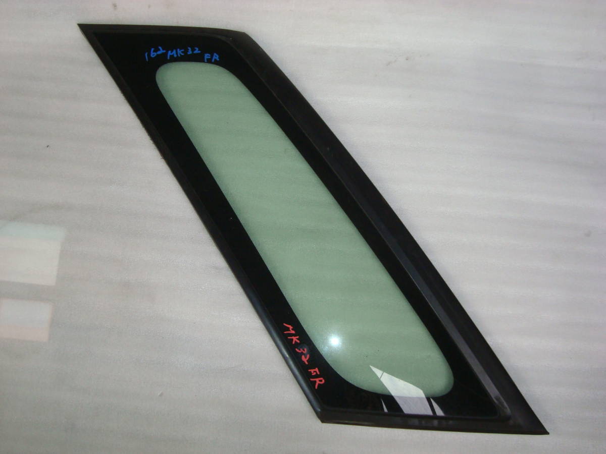 162 スペーシア カスタム MK32S フロント 右 ピラー ガラス 運転席側 インボイス対応拍卖