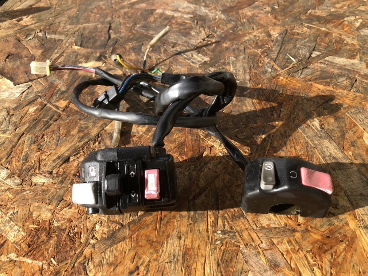 【50097】 TW200 DG07J (021番台~) 左右スイッチ拍卖