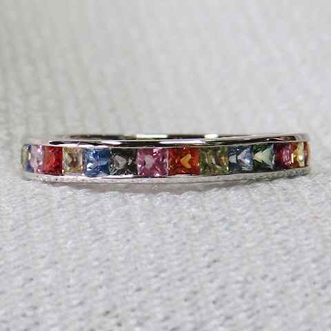 【値下げ交渉は質問欄より】カラフルなサファイア1,50CT☆K18WGレールセッティングリング!未使用#13号☆拍卖