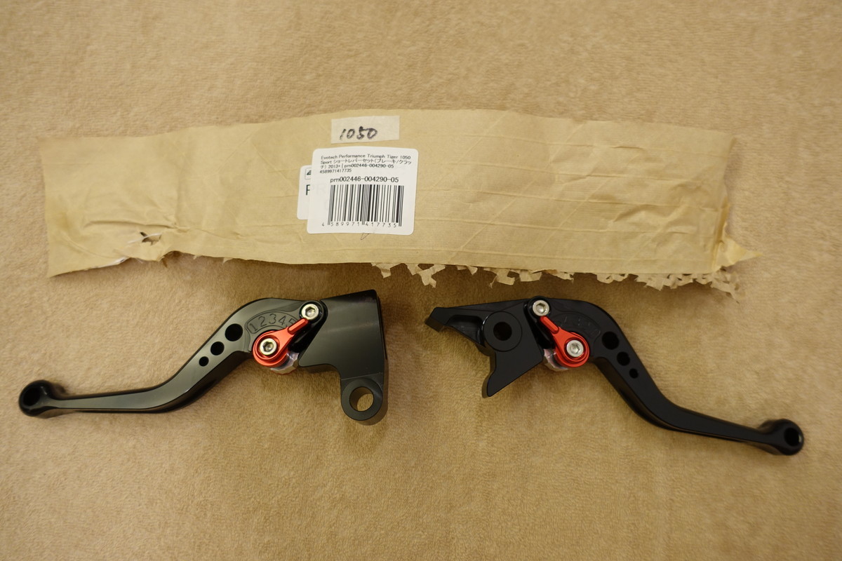 Evotech Performance Bonneville T100/T120/Street Triple/Street Twin/Thruxton/Tiger 1050/800 ショートレバーセット 定価30,690円拍卖