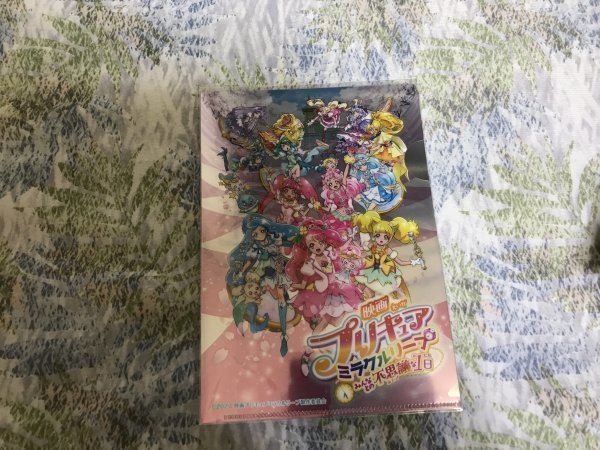 d240クリアファイル 映画プリキュアミラクルリープ みんなとの不思議な1日 来場特典 メタリック拍卖
