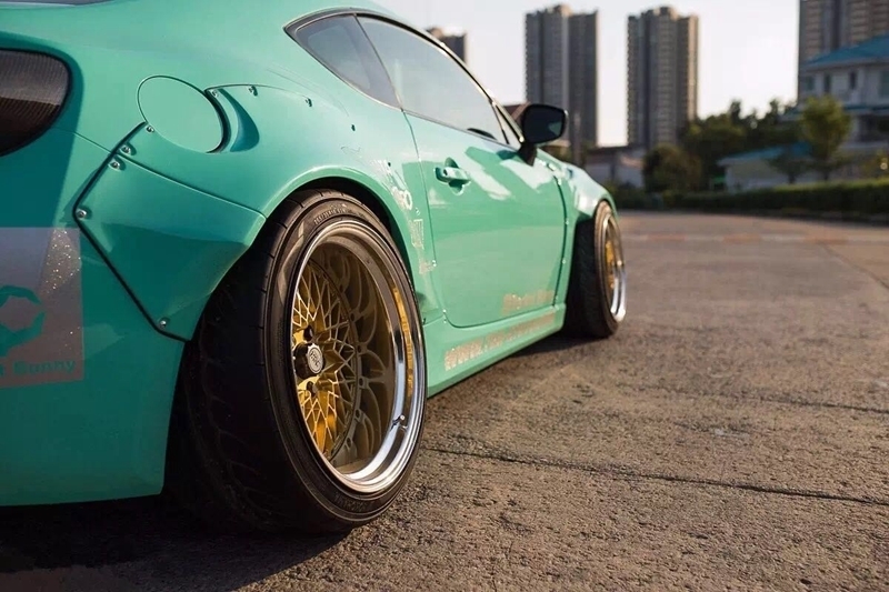 FT86 ZN6 BRZ ZC6 RB2-STYLE リアオーバーフェンダー +70mm FRP拍卖