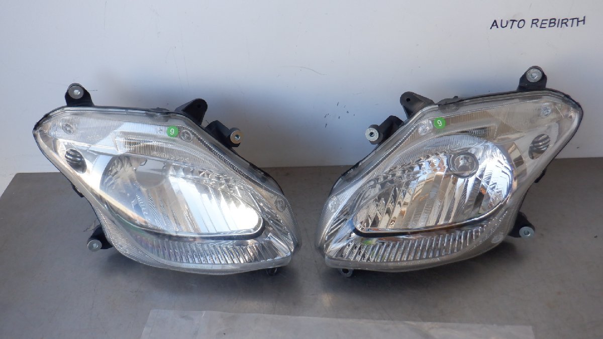 美品!フォルツァ250/MF08☆純正ヘッドライト☆左右セット拍卖