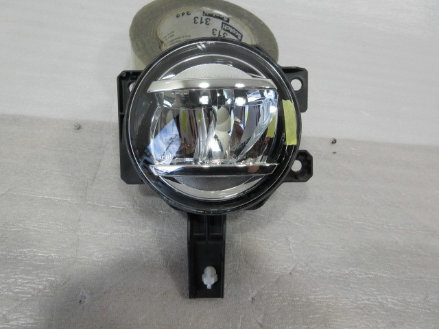 ダイハツ キャスト LA250S 純正 LED 右 フォグランプ拍卖