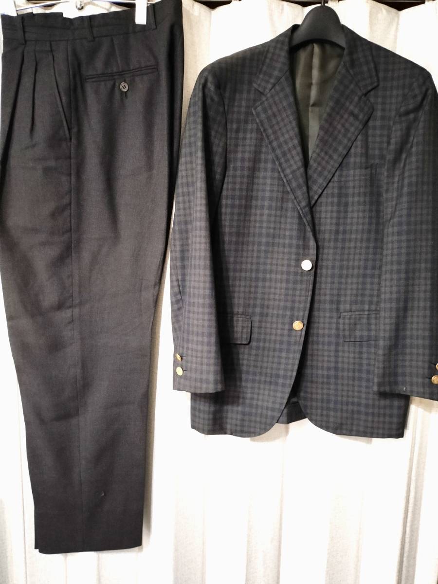 IVYが青春だった 昭和51年製造 Kent チェックブレザー(春夏物)とダウンライナーコート(11月に嬉しい)とネクタイおまけ拍卖