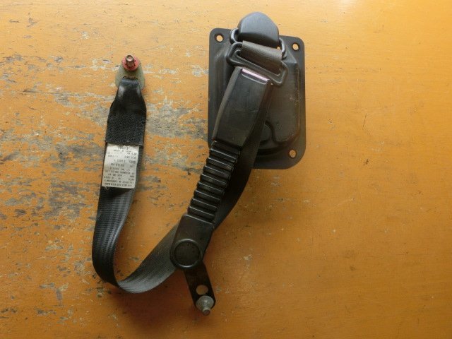 ジムニー 助手席 シートベルト 昭和63年 M-JA71V 左 フロント 即決あり拍卖