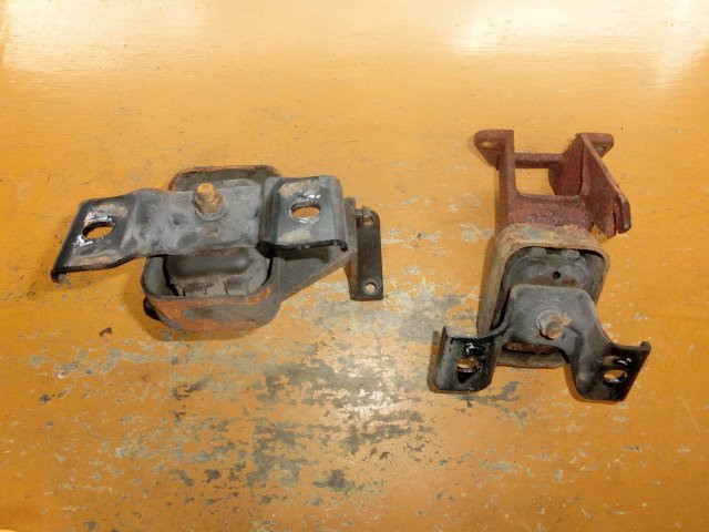 ジムニー マウント 左右 昭和63年 M-JA71V エンジン 即決あり拍卖