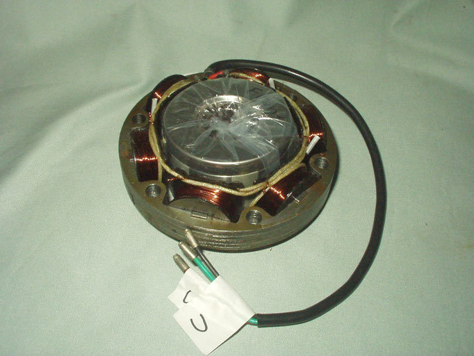 ロイヤルエンフィールドアイアンエンジン350cc/500cc用オルタネーターローターセット3本線AC、DC12V拍卖