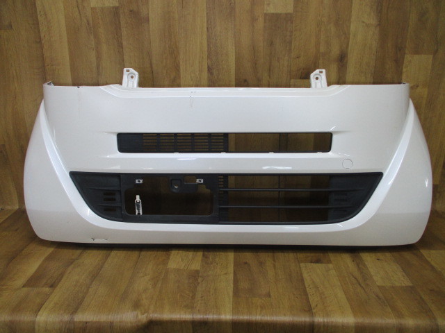 D4/ JF1/JF2 NBOX/N-BOXエヌボックス純正フロントバンパー71100-TY0-0000拍卖