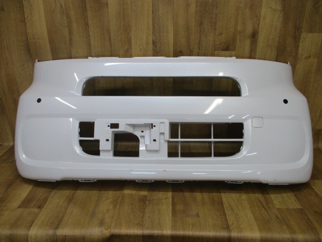 D4/ LA650S/LA660Sタント純正フロントバンパー52119-B2F70拍卖