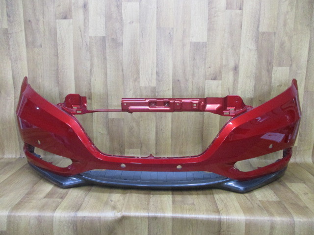 D4/ RU1/RU2ヴェゼル純正フロントバンパー 71101-T7A-N000拍卖