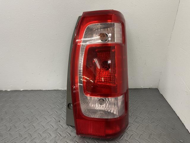 タントエグゼ L455S 右 テール ランプ ライト 81550-B2340拍卖