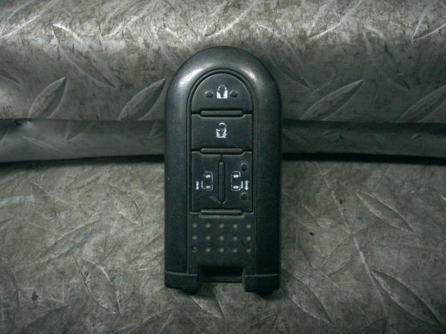 ムーヴキャンバス LA800S キーレスリモコン スマートキー拍卖