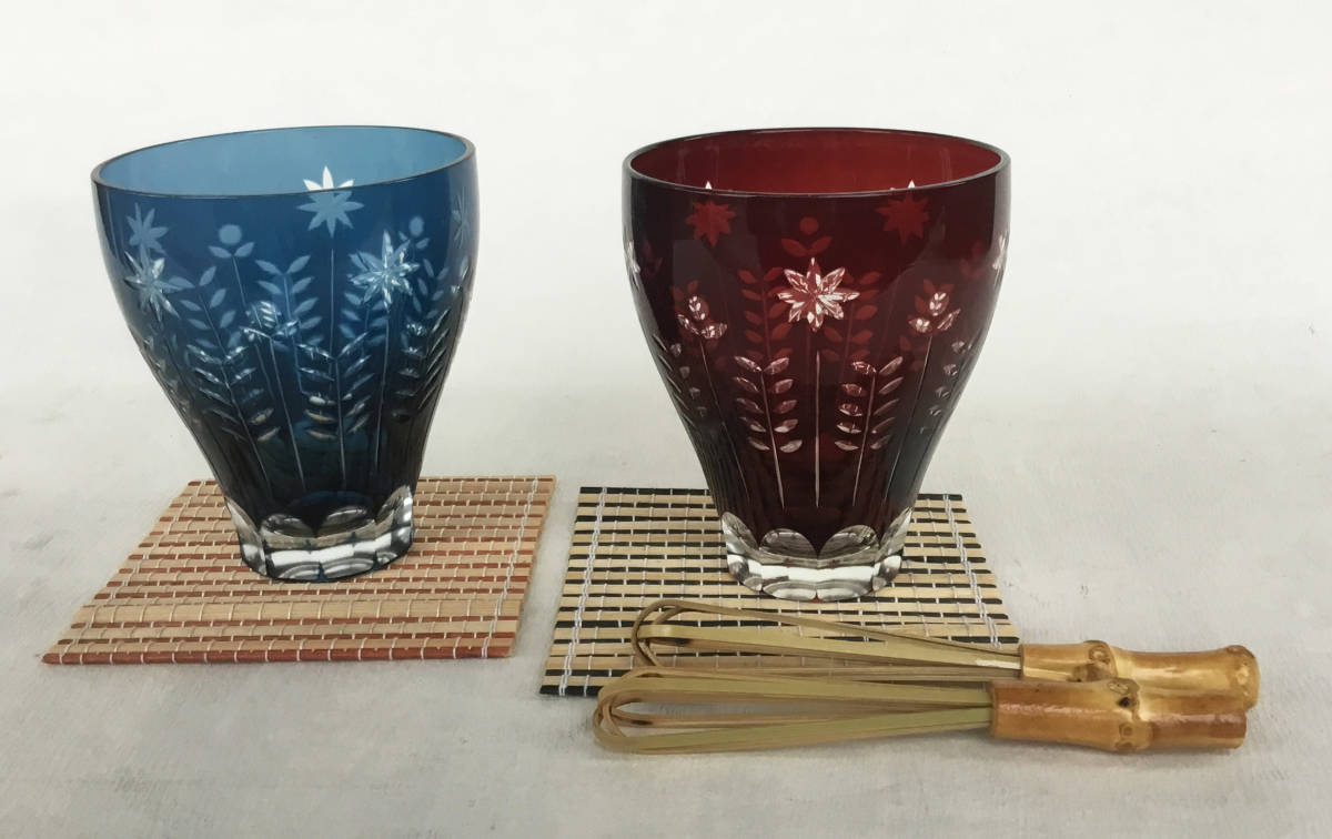 色被せ 切子 タンブラー ゴブレット ペアー 青 赤 コースター マドラー付拍卖