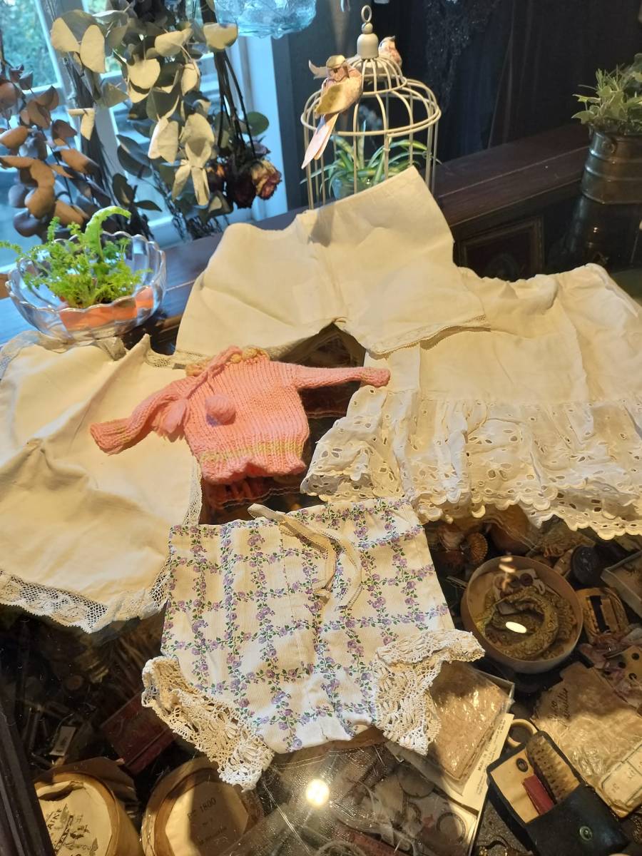 フランスアンティーク 可愛らしい お人形 ドール用服いろいろ ペチコート、セーターなど5点!拍卖