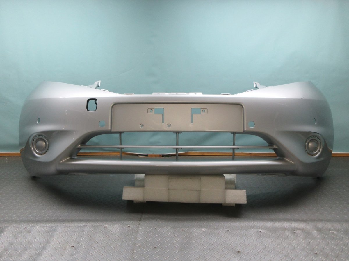 ◆ E12 ノート NOTE 前期 純正 フロントバンパー 62022-3VA0H ブリリアントシルバー拍卖