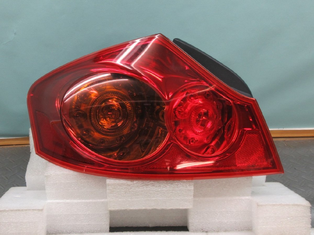 ◆ V36 スカイライン SKYLINE 後期 純正 左テールレンズ 26555-JK00D D040拍卖