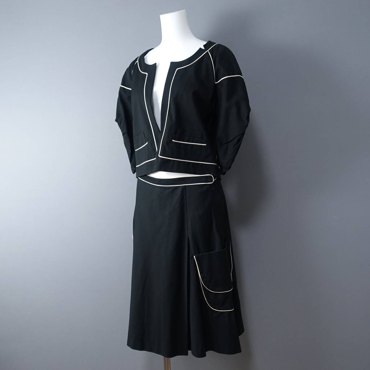 MAURIZIO PECORARO/マウリツィオペコラーロ/ジャケットITA40/スカートITA42/イタリア製/ジャケット/スカートセットアップ/ブラック拍卖