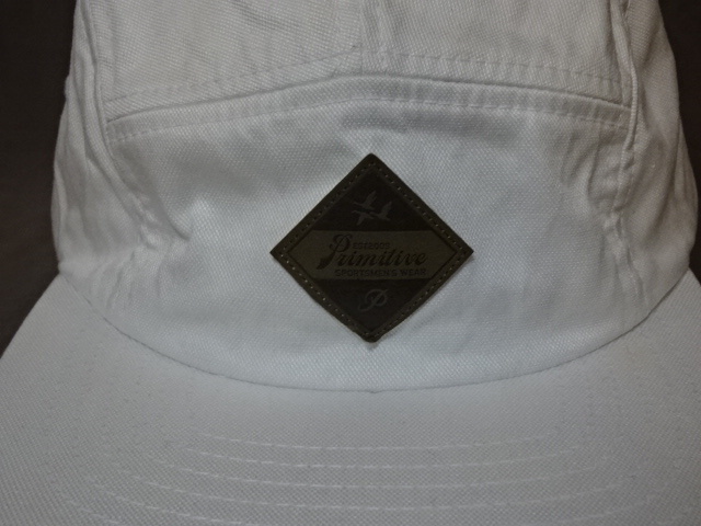 激レア USA購入 ロサンゼルス発 スケートボードブランド プリミティブ【PRIMITIVE】裏地羽柄デザイン ロゴマーク付 5パネルCAP 中古良品拍卖