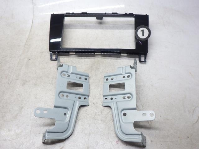 セレナ DAA-HFC26 オーディオ枠パネル センタークラスター 237267拍卖