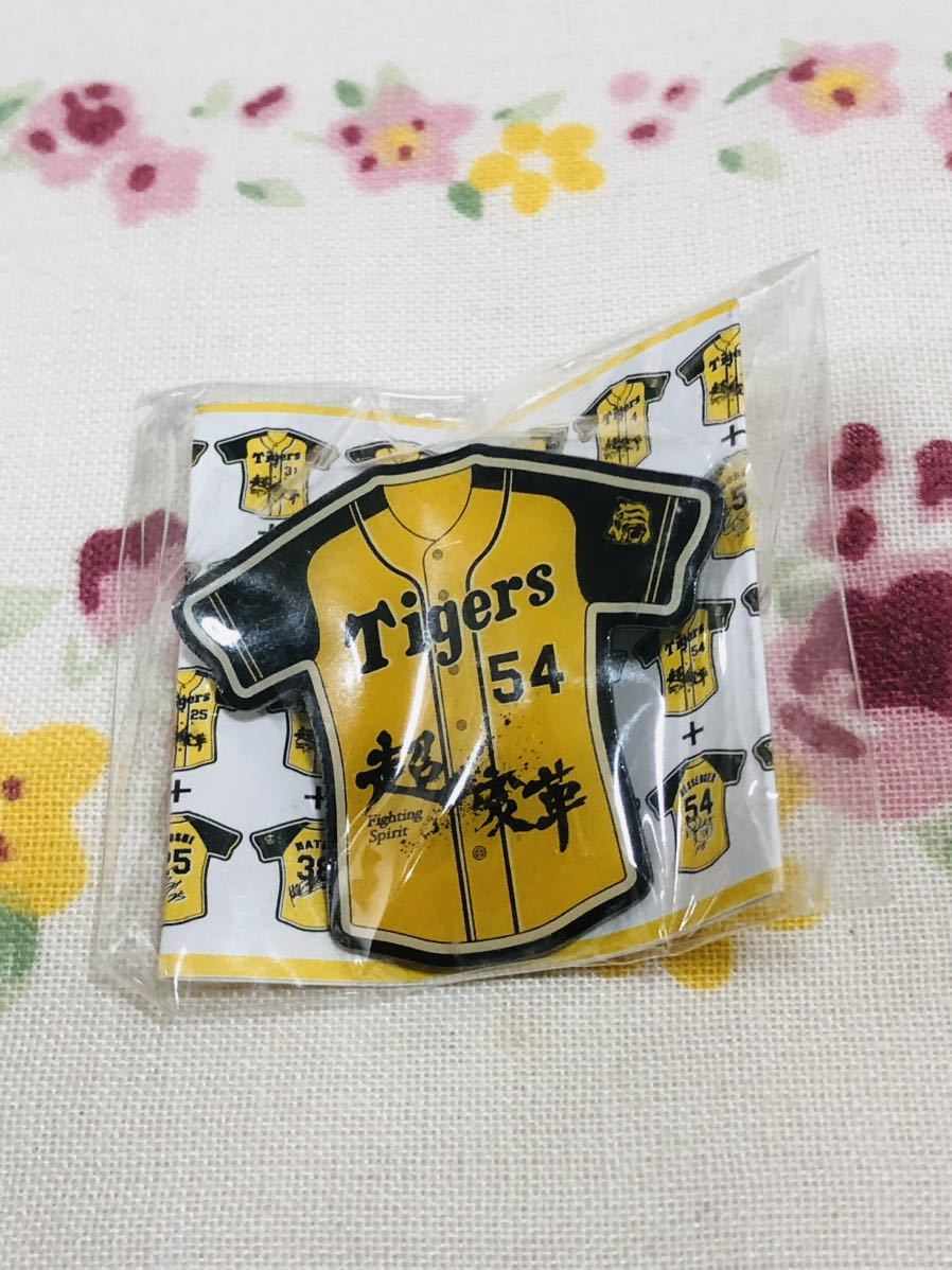 阪神タイガース ユニフォームピンバッジ メッセンジャー拍卖
