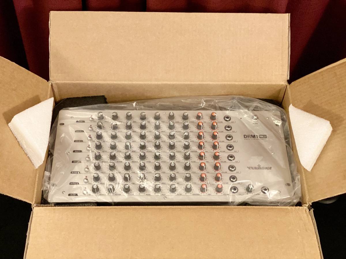 ( Five G 新品未使用 )VERMONA DRM1 MK3 付属品一式 TR808 TR707 TR606 TB303 モジュラー MOOG ARP SSL DAW SSL ブックラ拍卖
