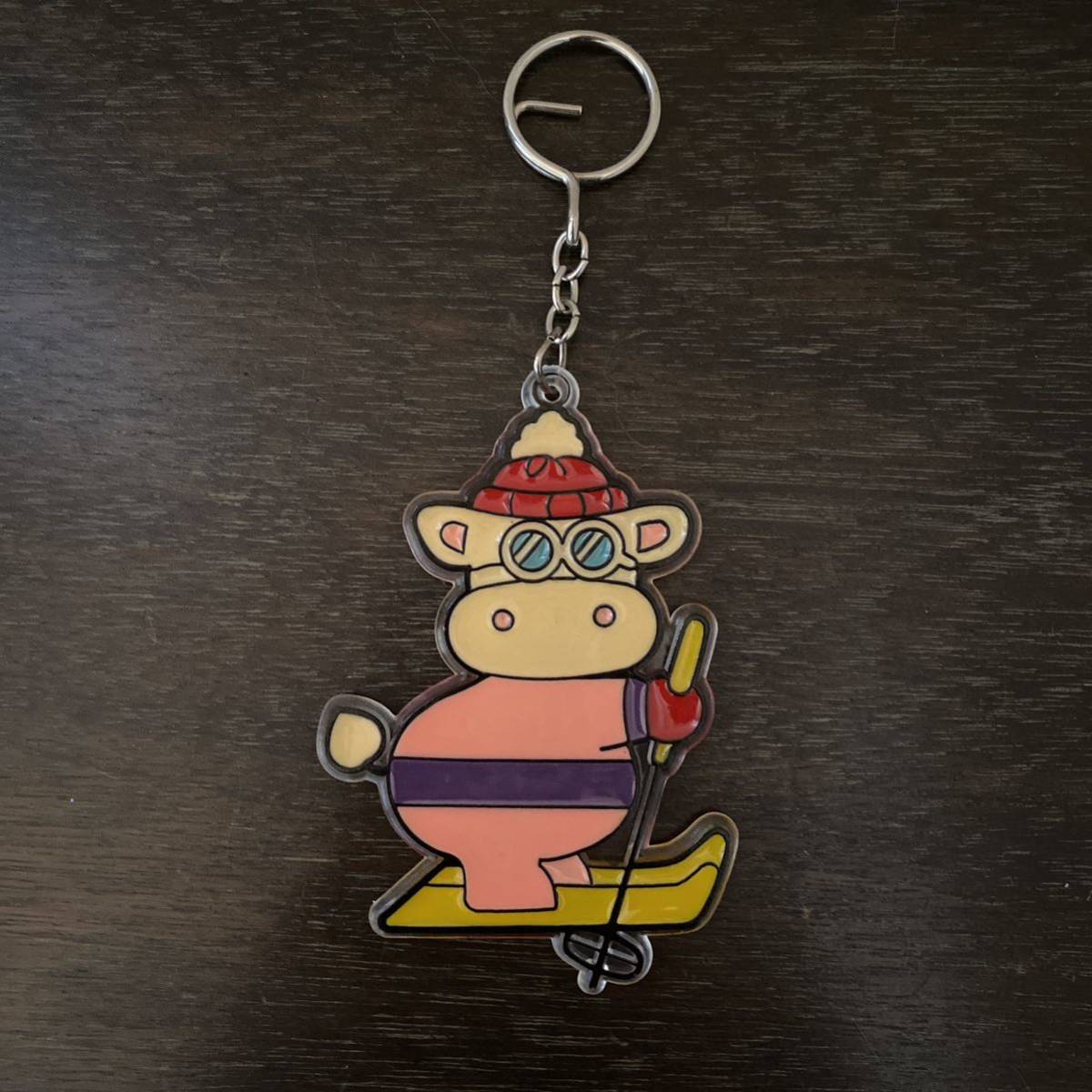 昭和レトロ レトロ キーホルダー 牛 ウシ スキー 値下げ拍卖