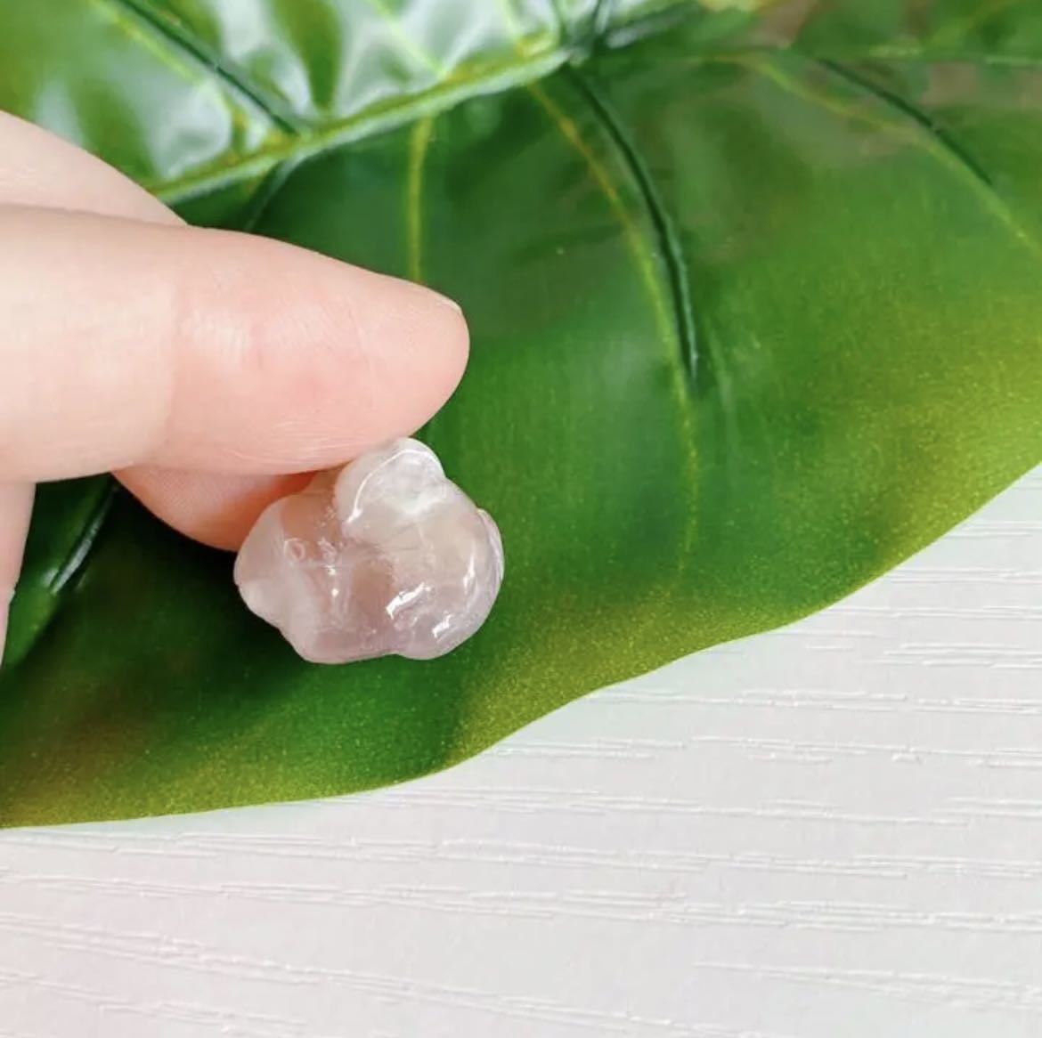 139 桜瑪瑙 ルース うさぎ 兎 ラビット 天然石 パワーストーン(横穴)拍卖