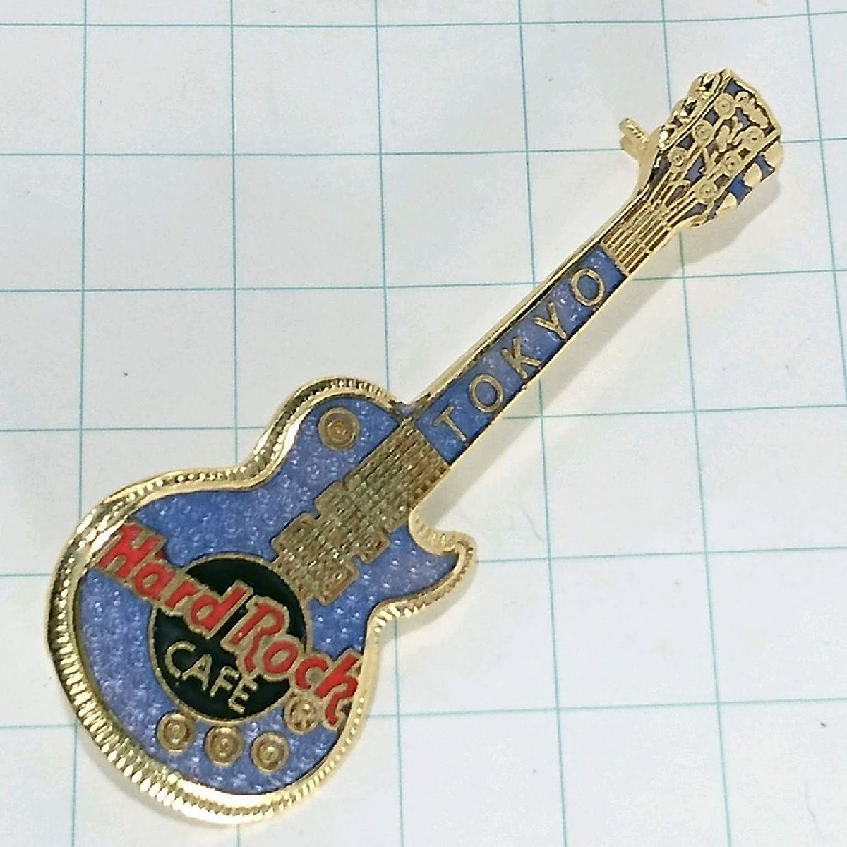 送料無料)Hard Rock Cafe ギター 青 ハードロックカフェ ピンバッジ PINS ブローチ ピンズ A21195拍卖
